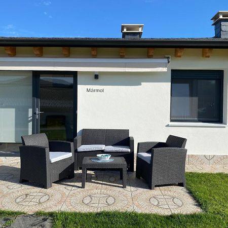 Apartamentos Turisticos Villacordido Villaframil Рибадео Екстериор снимка
