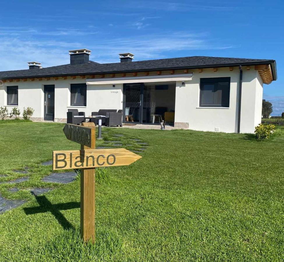 Apartamentos Turisticos Villacordido Villaframil Рибадео Екстериор снимка