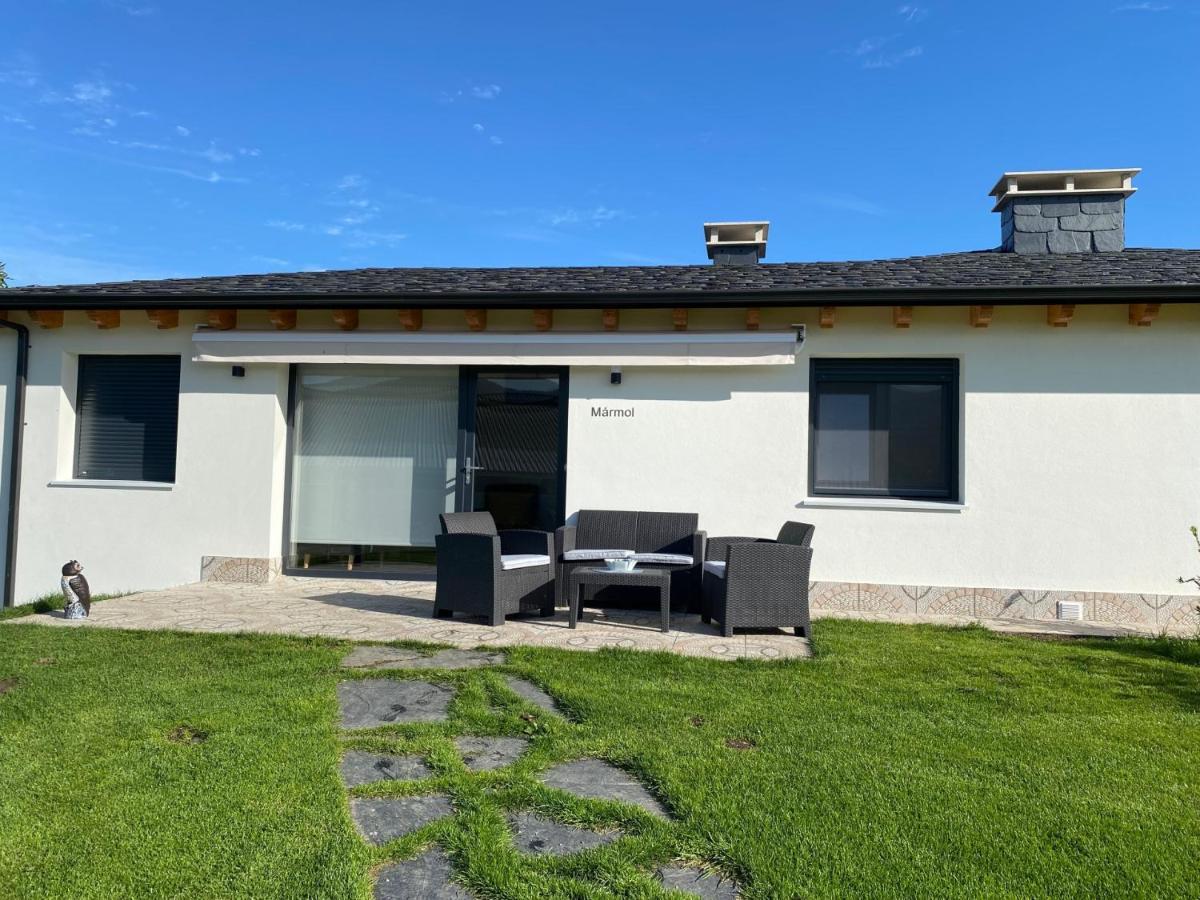 Apartamentos Turisticos Villacordido Villaframil Рибадео Екстериор снимка